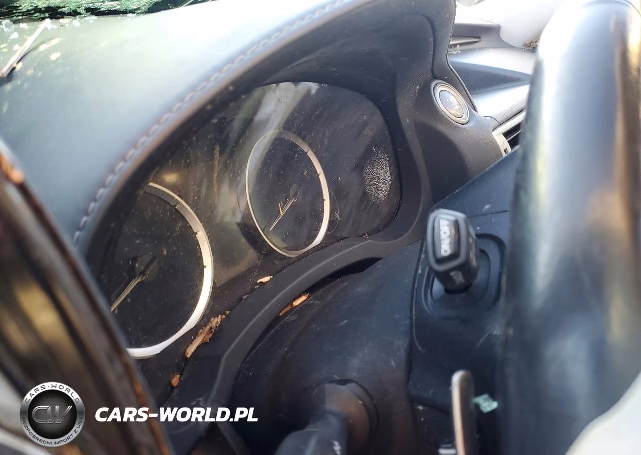 2015 Lexus Is 250 VIN:JTHCF1D22F5027790 - 9