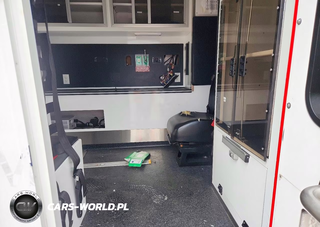 2019 Ford Econoline - Ambulance VIN:1FDWE3FS3KDC58753 - 11