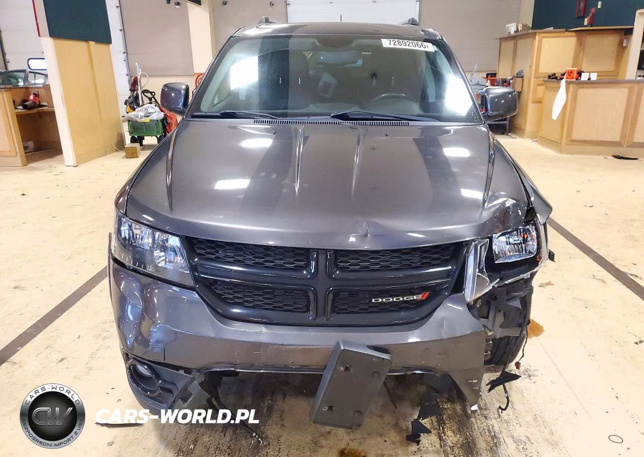 2018 Dodge Journey Crossroad VIN:3C4PDDGG3JT159581 - 5