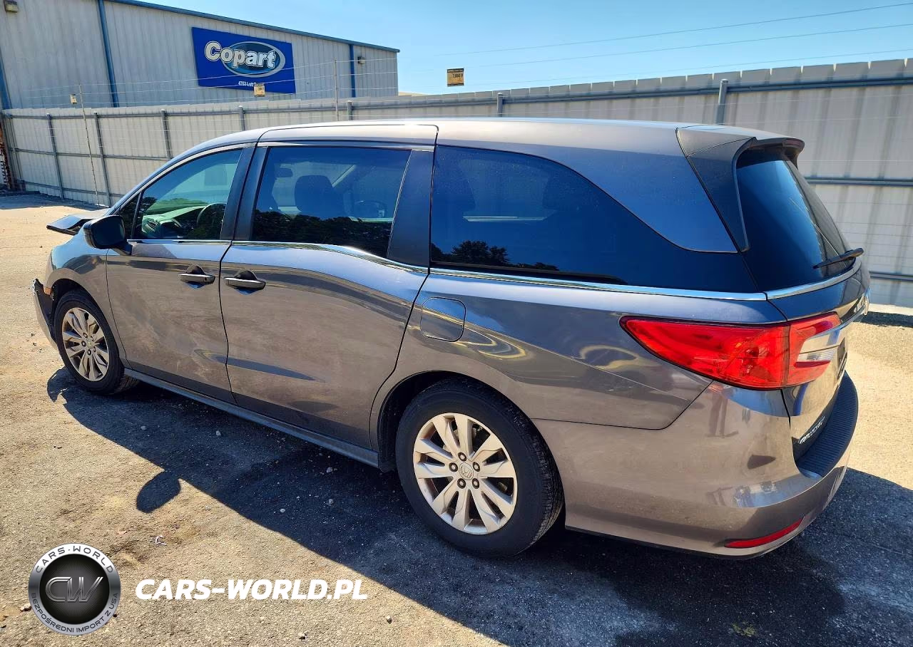 2018 Honda Odyssey Lx VIN:5FNRL6H24JB053049 - 2