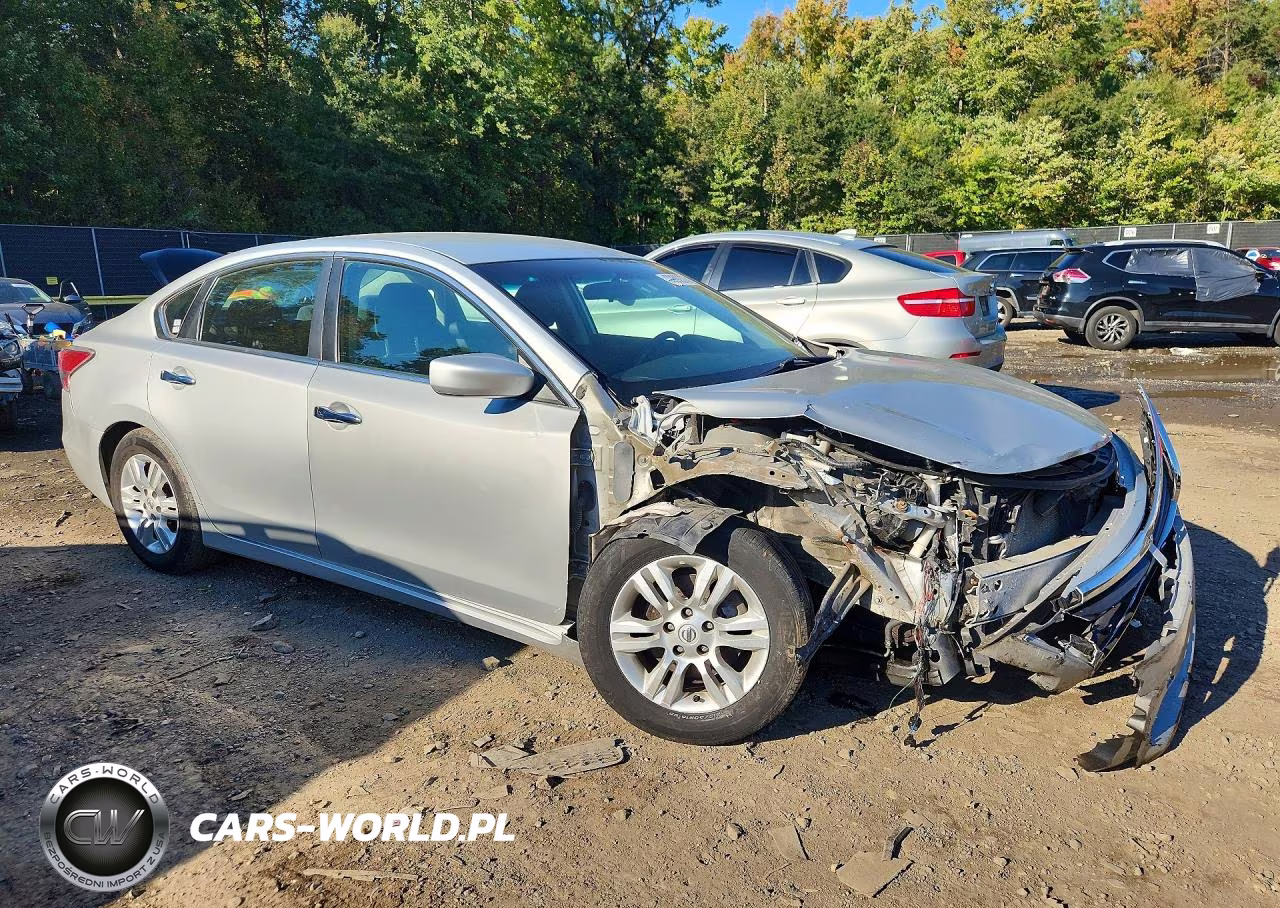 2015 Nissan Altima 2.5 S VIN:1N4AL3APXFC429247 - 4