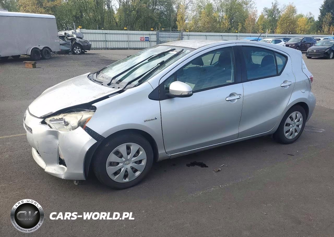 2013 Toyota Prius C Three