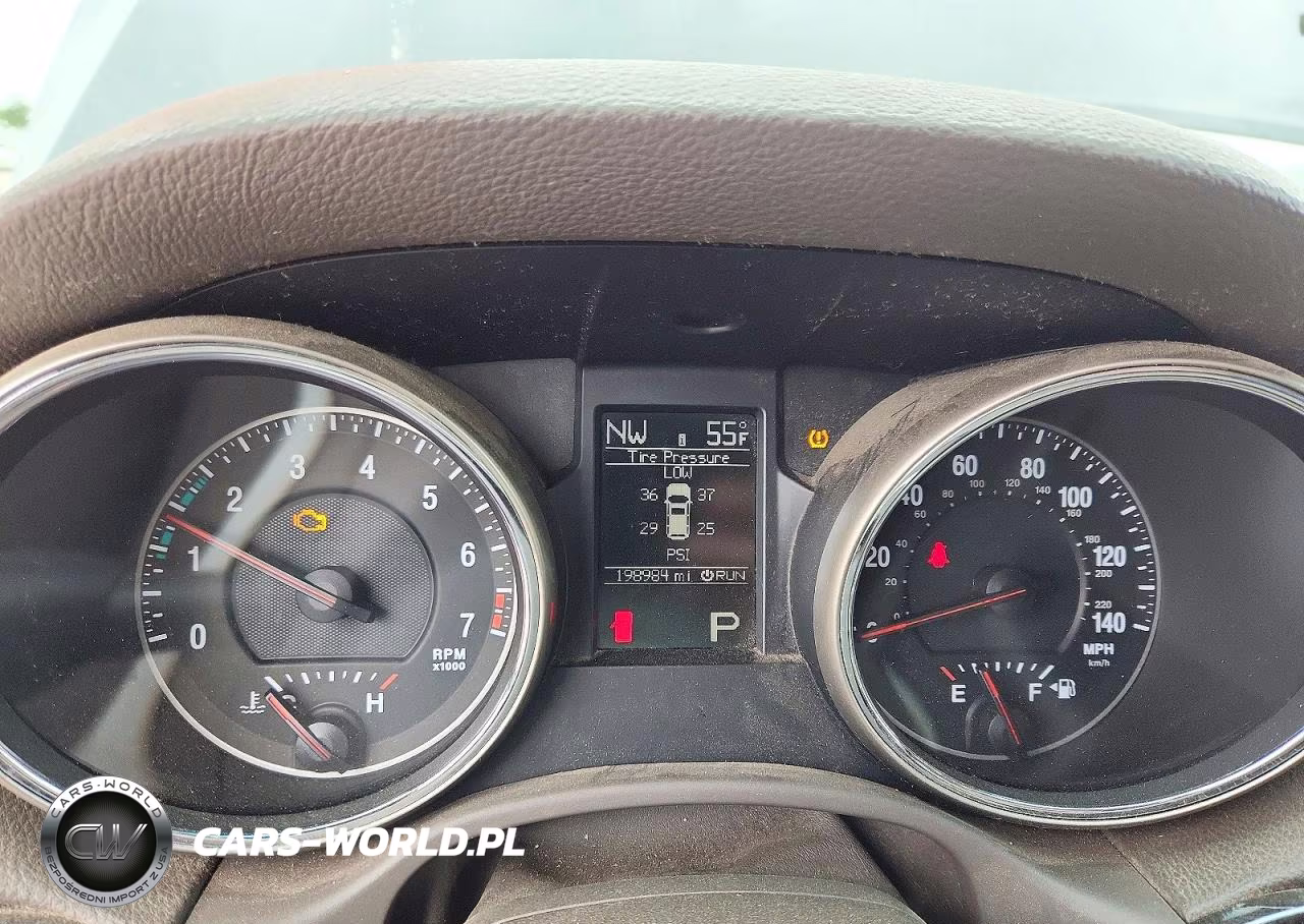 2012 Jeep Grand Cherokee Laredo VIN:1C4RJFAG3CC145376 - 9