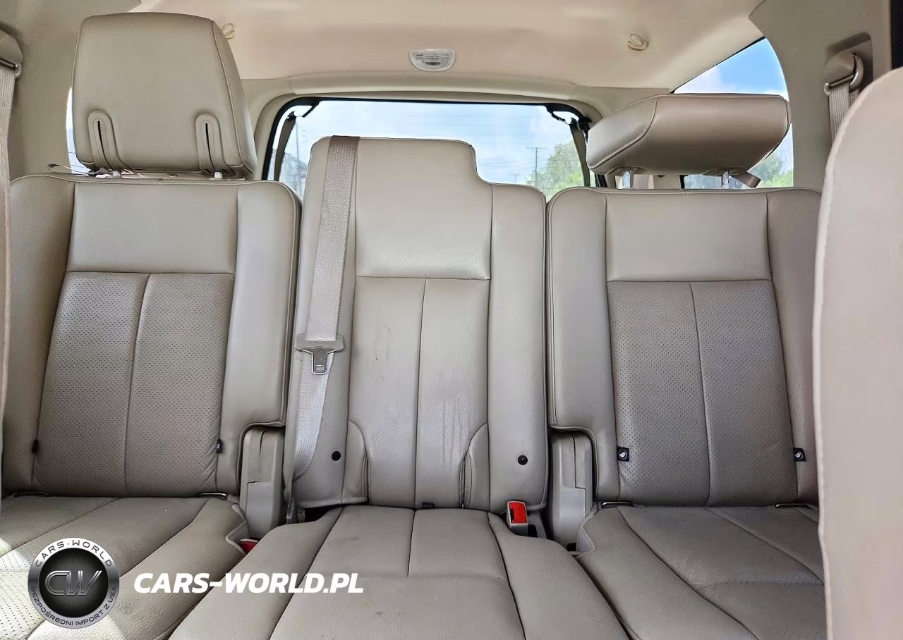2012 Ford Expedition Limited VIN:1FMJU1K50CEF15185 - 10