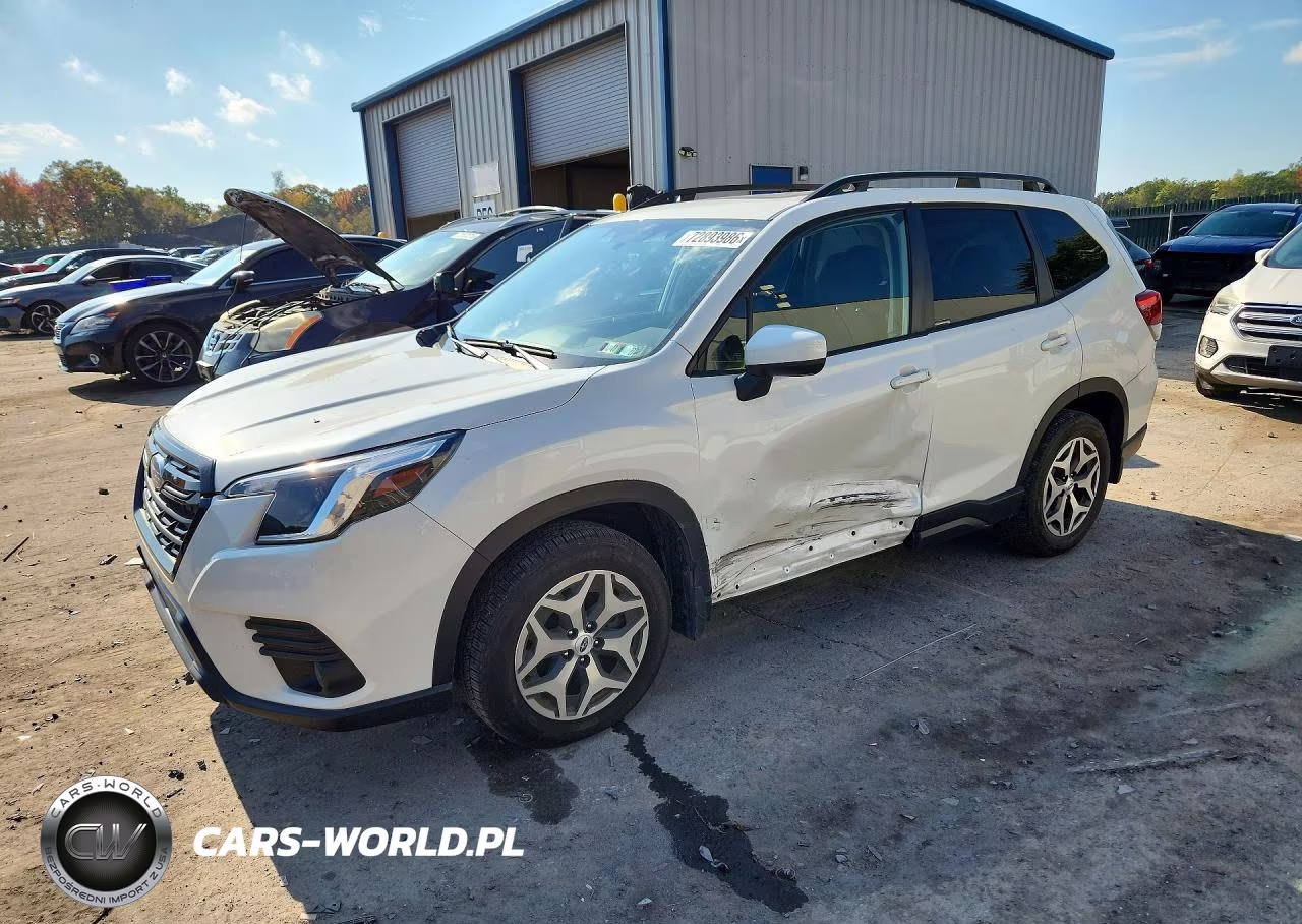 2022 Subaru Forester Premium