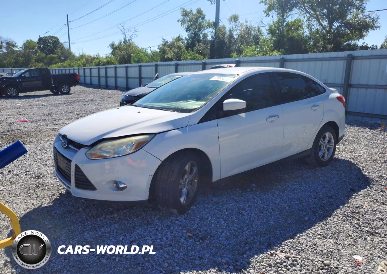 2012 Ford Focus Se VIN:1FAHP3F23CL303419 - 1