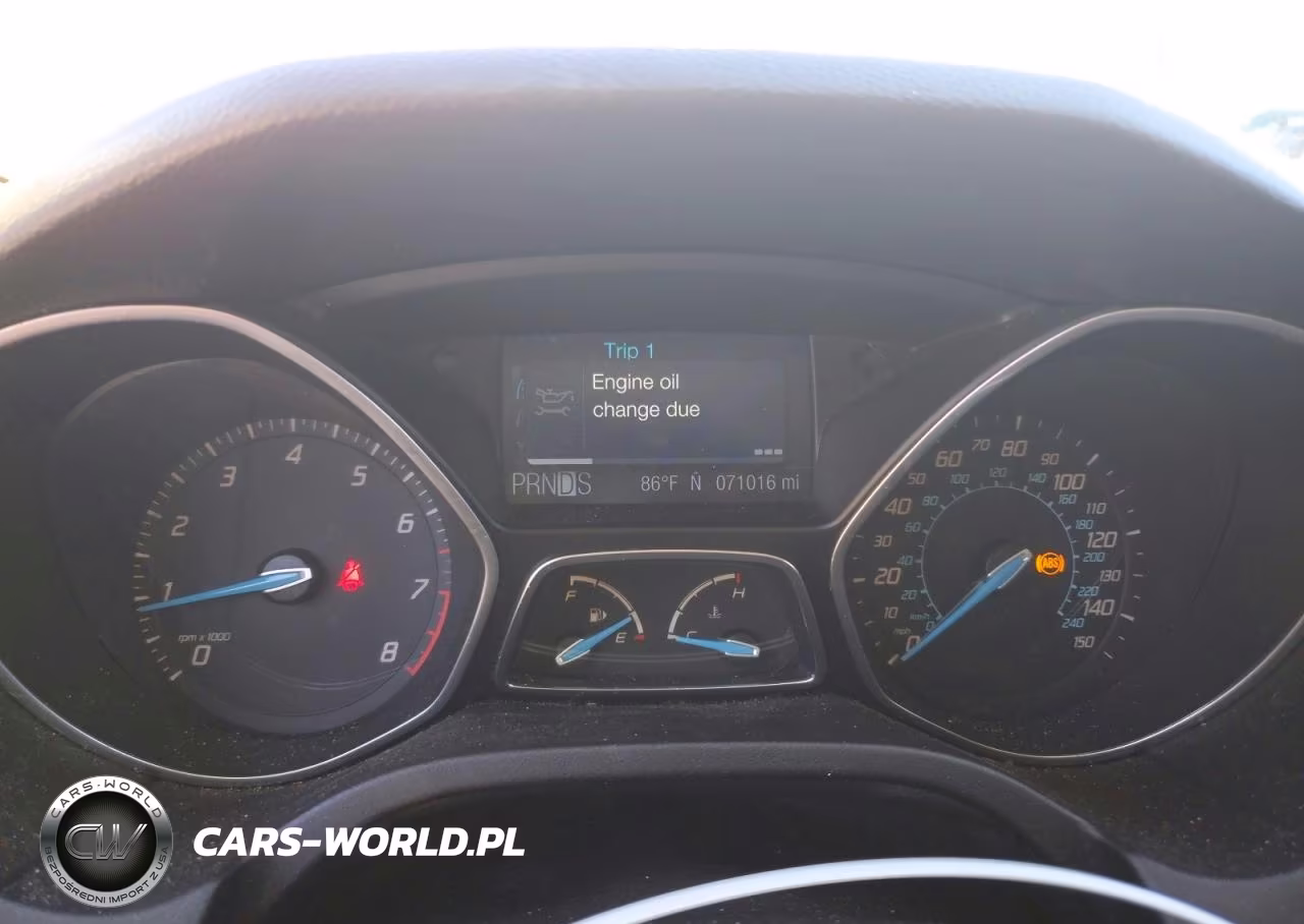 2012 Ford Focus Se VIN:1FAHP3F23CL303419 - 9