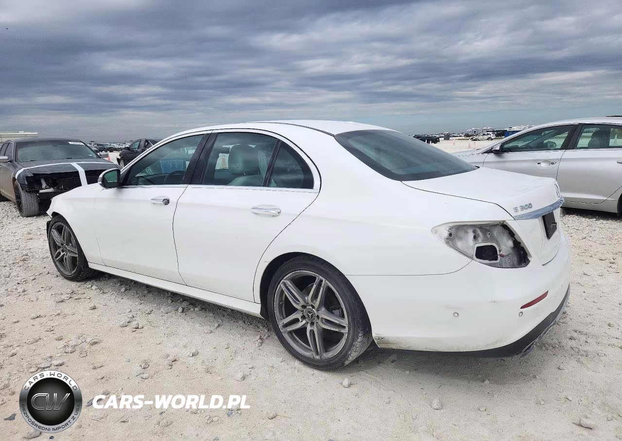 2017 Mercedes-Benz E 300 VIN:WDDZF4JB0HA268555 - 2