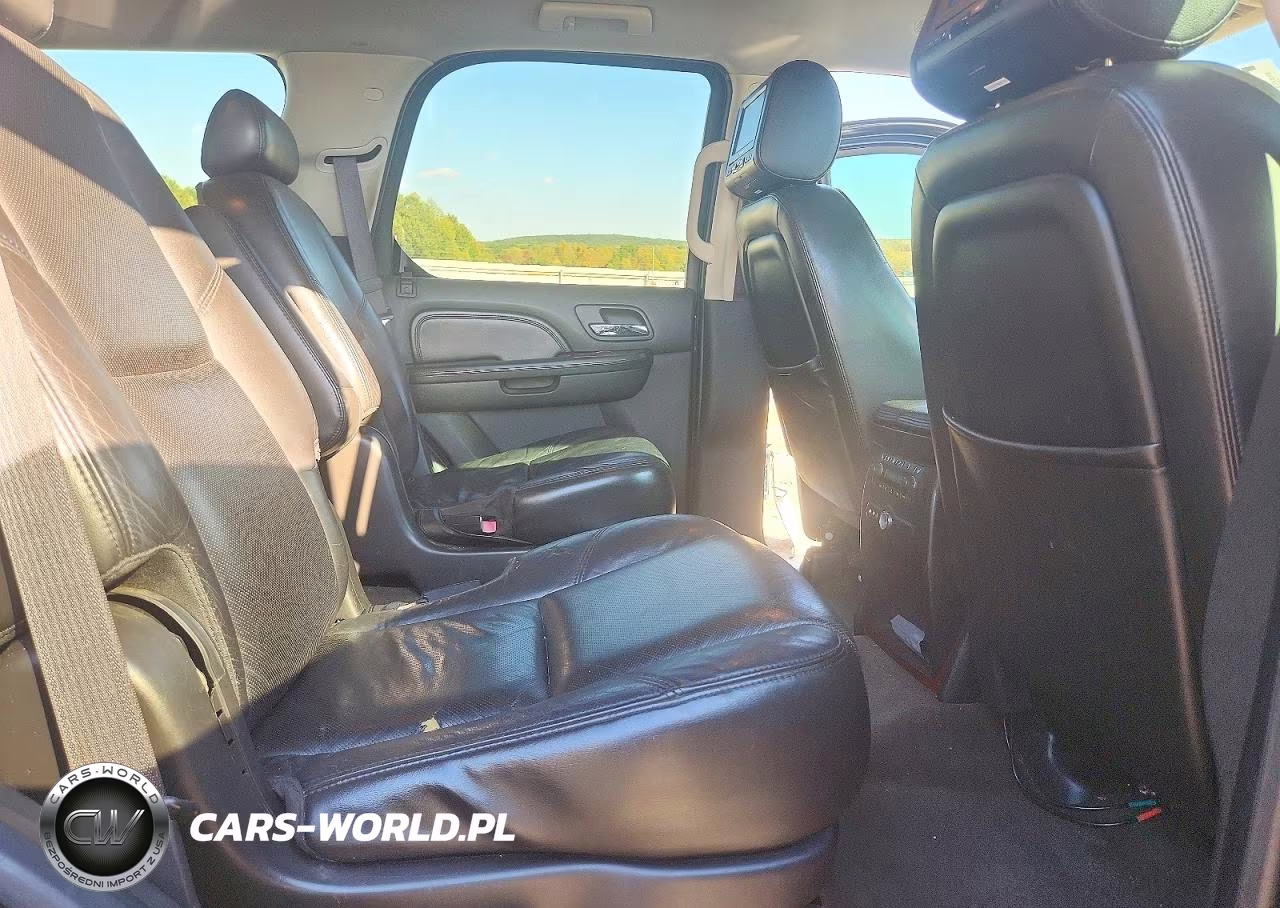 2009 Cadillac Escalade VIN:1GYFC13239R114842 - 11