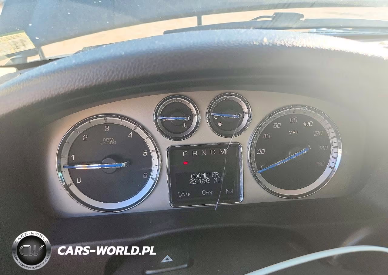 2009 Cadillac Escalade VIN:1GYFC13239R114842 - 9