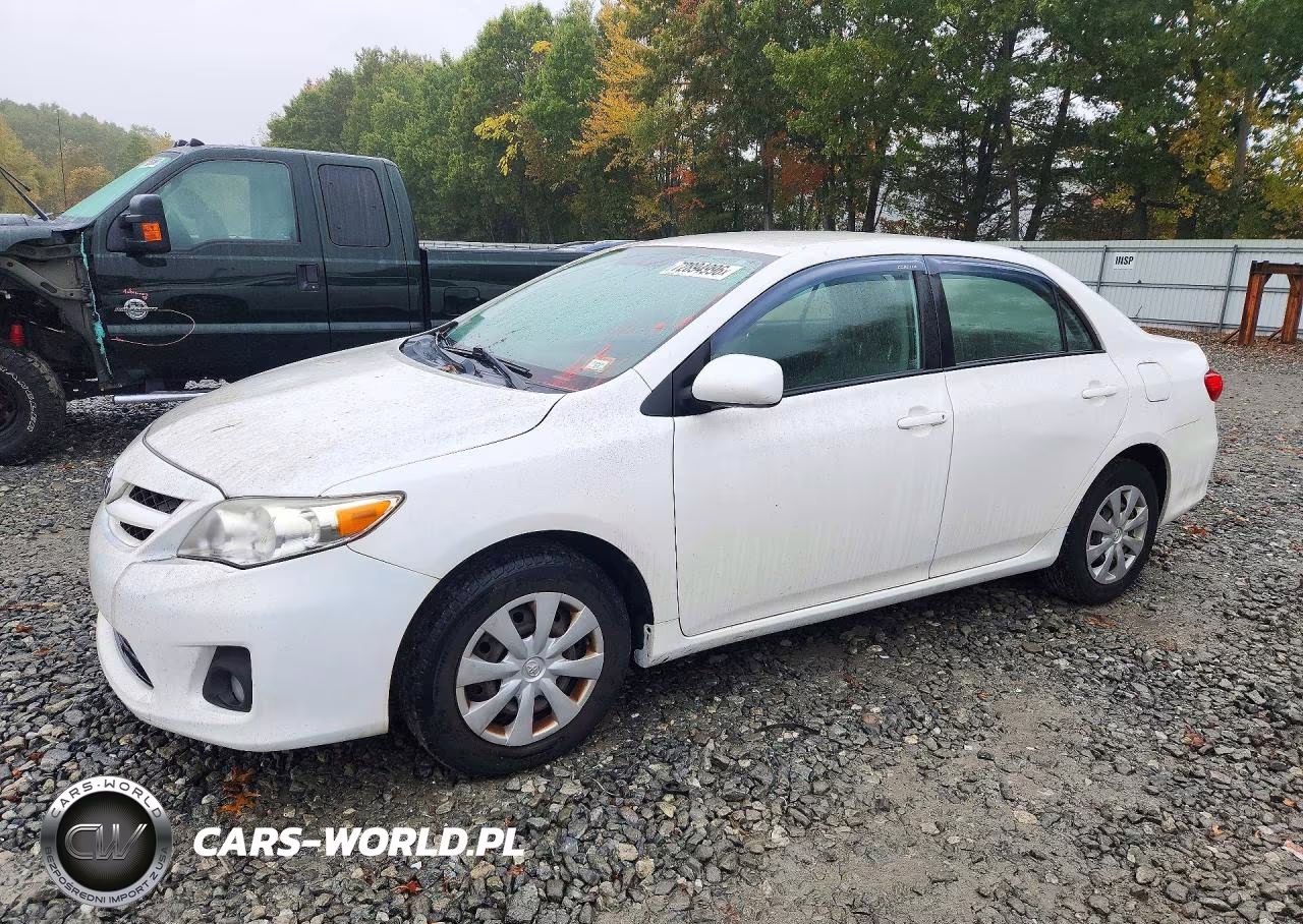 2011 Toyota Corolla Le VIN:2T1BU4EE8BC746858 - 1