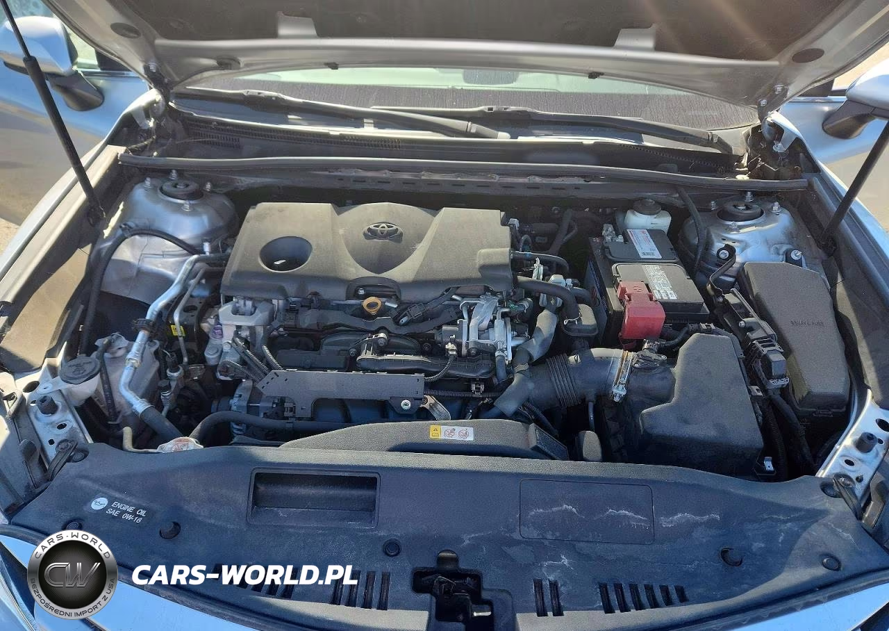 2018 Toyota Camry Le VIN:4T1B11HK8JU654008 - 11