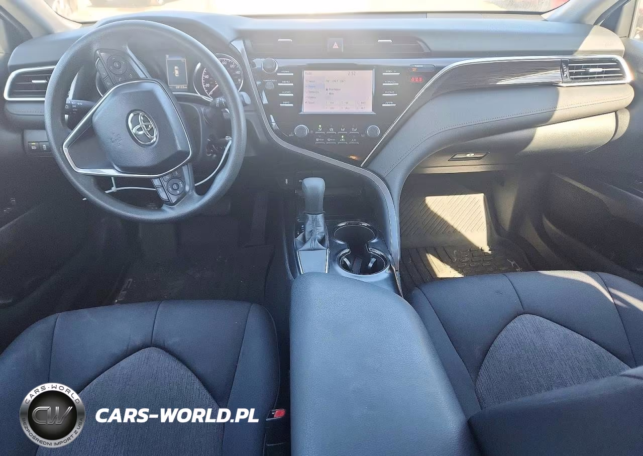 2018 Toyota Camry Le VIN:4T1B11HK8JU654008 - 8