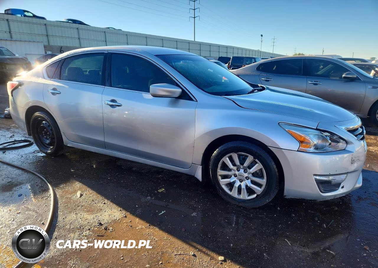 2015 Nissan Altima 2.5 S VIN:1N4AL3AP2FC289694 - 4