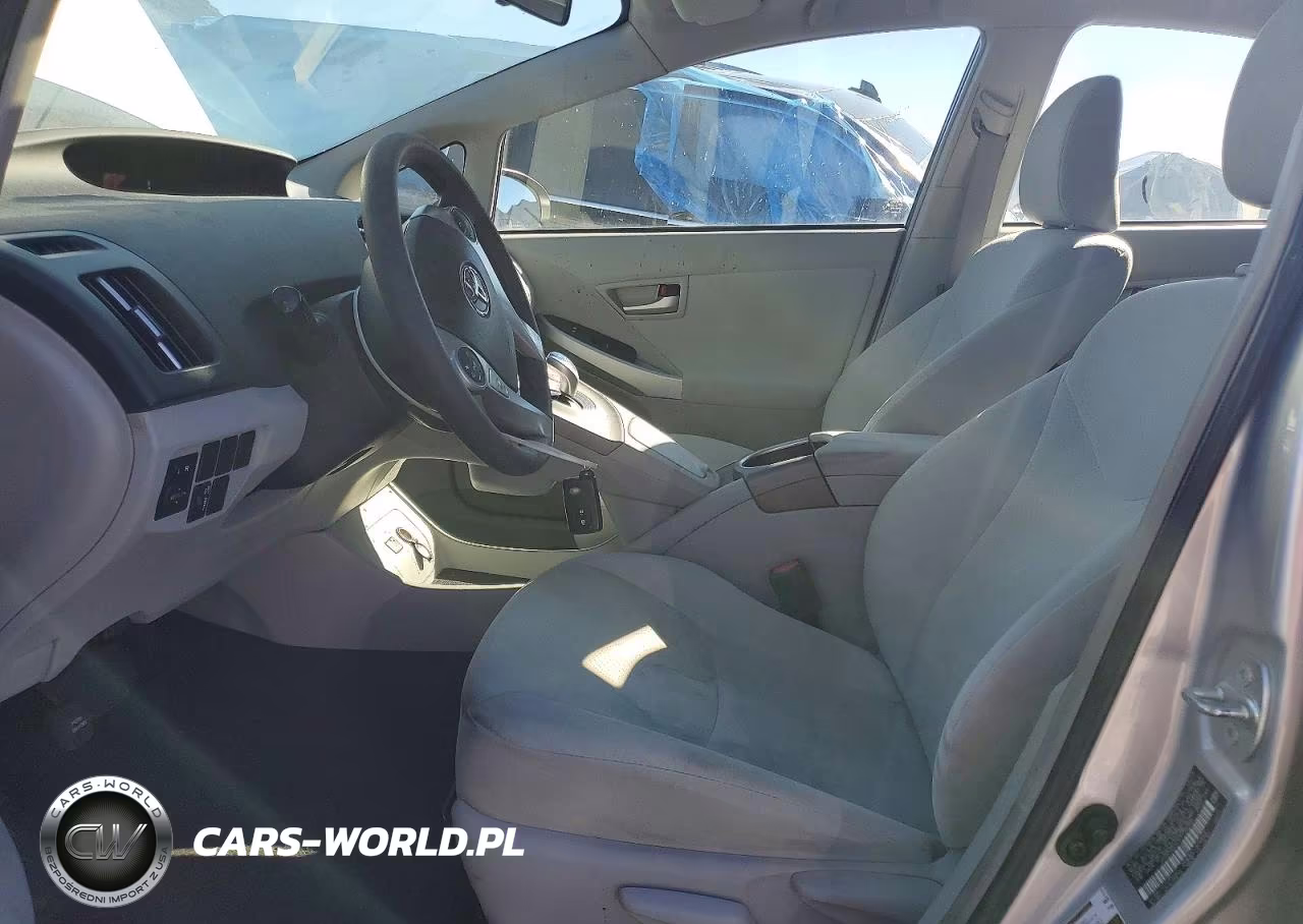 2014 Toyota Prius Two VIN:JTDKN3DU7E1776295 - 7