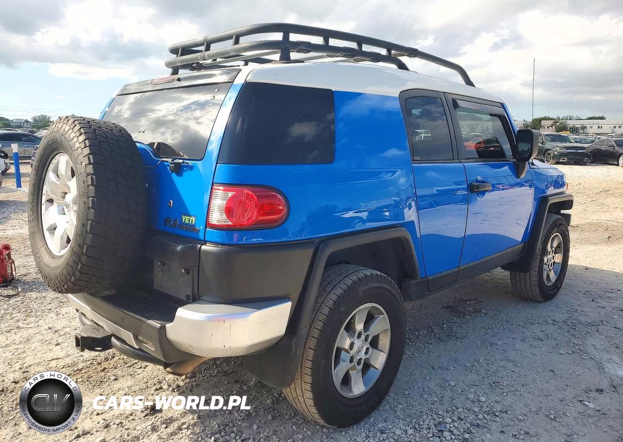 2007 Toyota Fj Cruiser Base VIN:JTEBU11F970063058 - 3