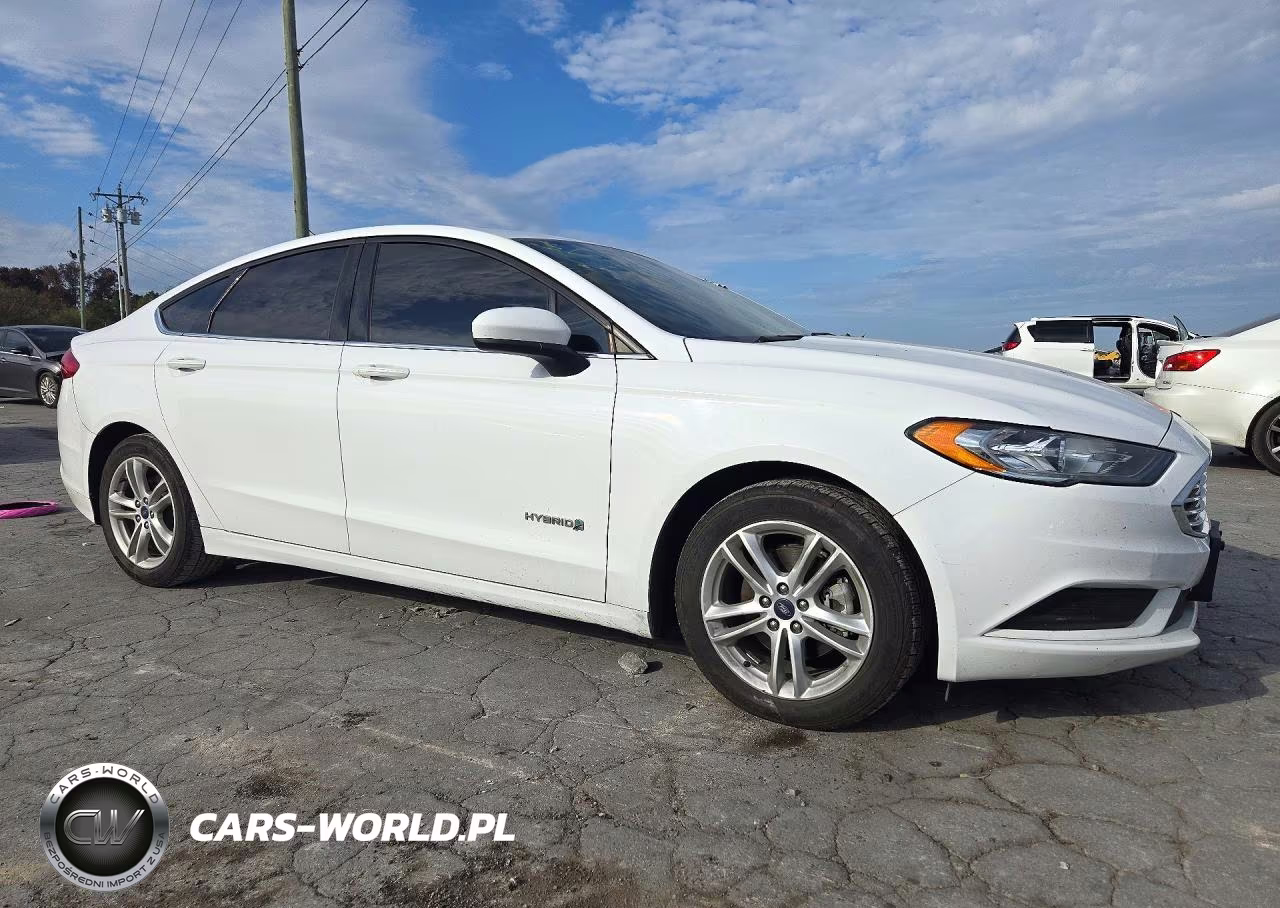 2018 Ford Fusion Se Hybrid VIN:3FA6P0LU8JR128496 - 4