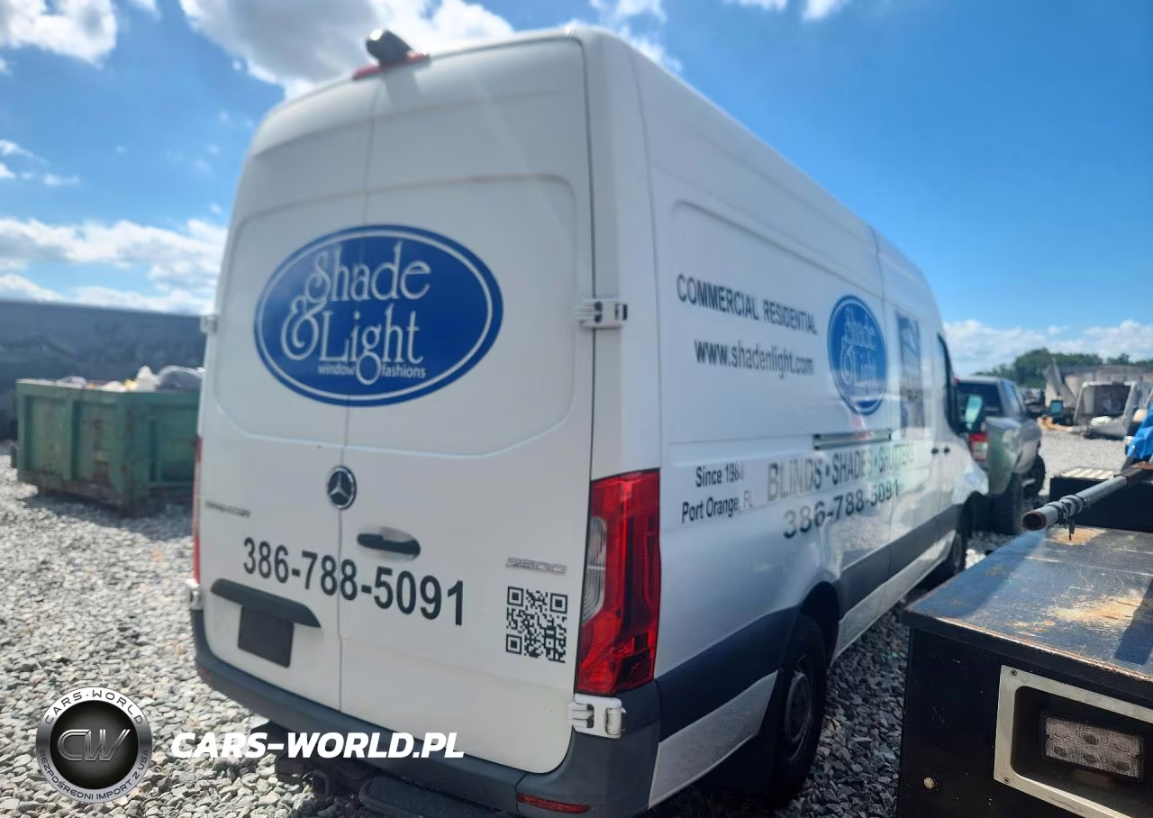 2020 Mercedes-Benz Sprinter 2500 Delivery Van VIN:W1Y4ECHYXLT039417 - 3