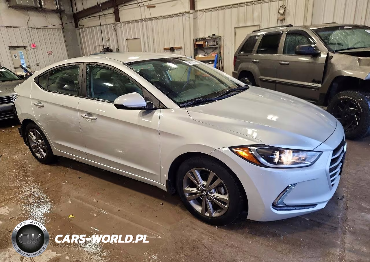 2017 Hyundai Elantra Se VIN:5NPD84LF9HH040822 - 4