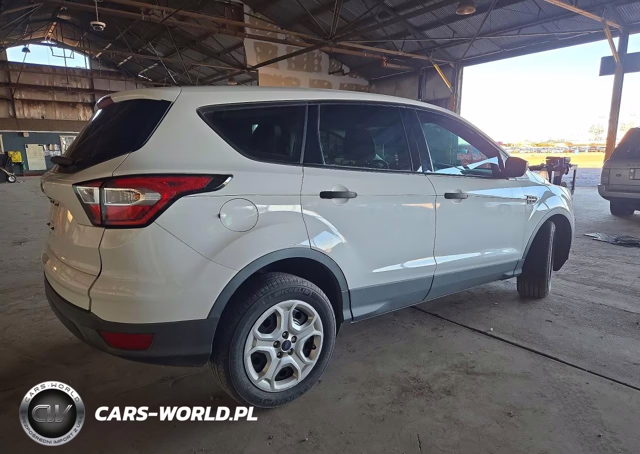 2017 Ford Escape S VIN:1FMCU0F77HUF08715 - 3