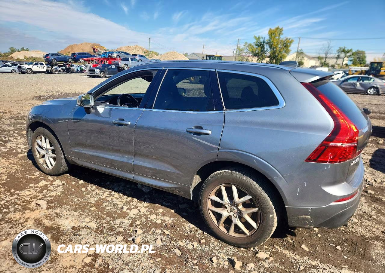 2018 Volvo Xc60 T5 Momentum VIN:YV4102RK7J1089580 - 2