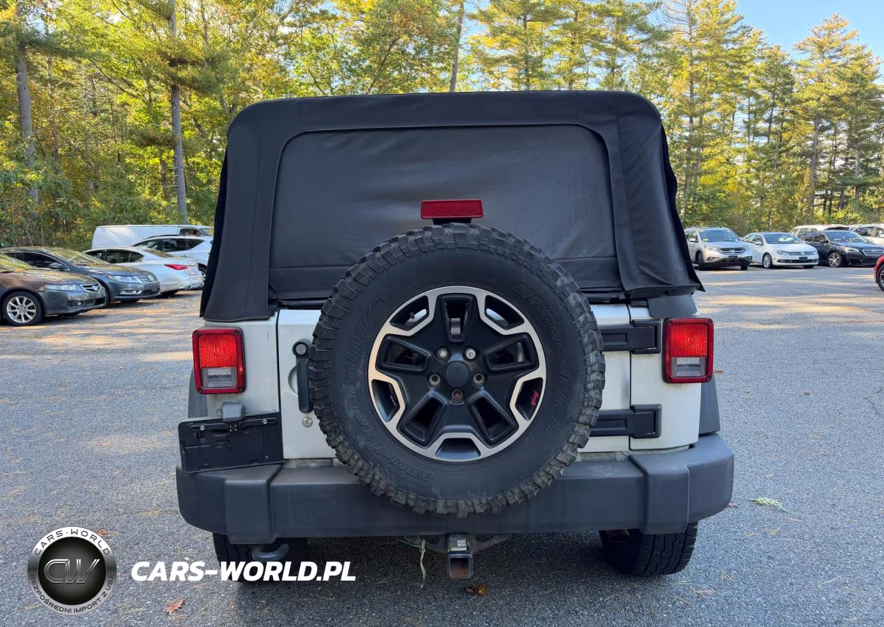 2010 Jeep Wrangler Unlimited Sport VIN:1J4BB3H11AL142174 - 12