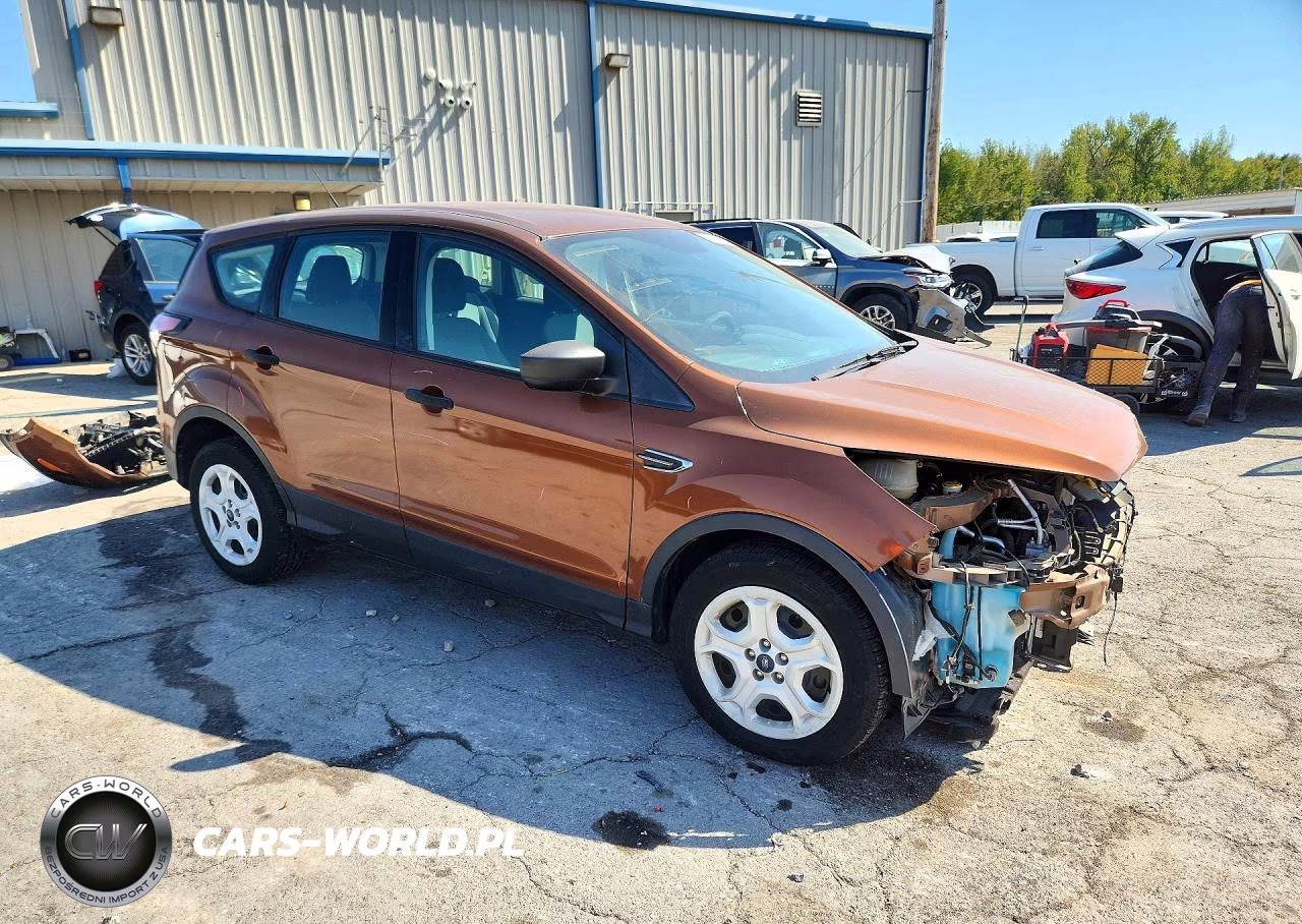 2017 Ford Escape S VIN:1FMCU0F7XHUC31221 - 4