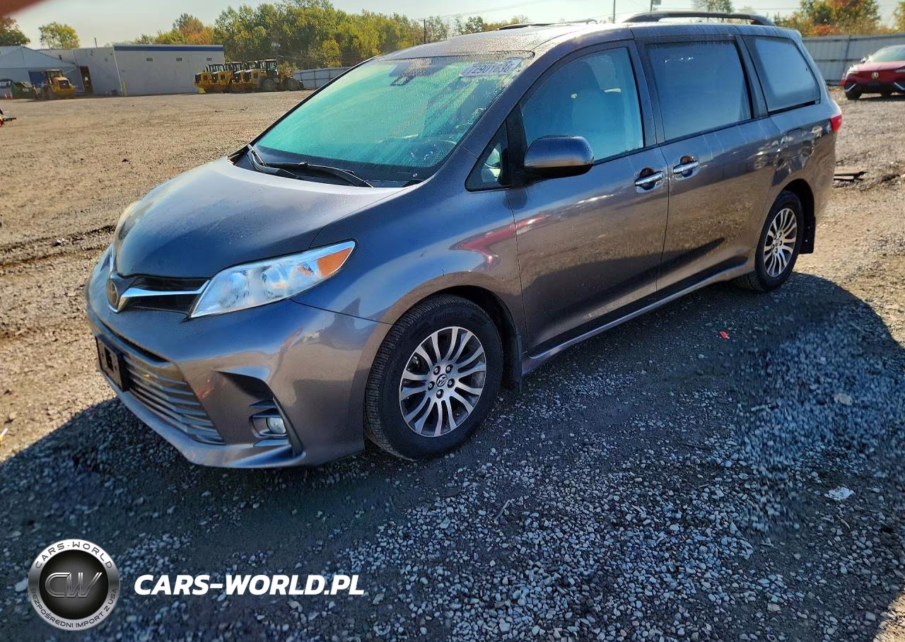 2020 Toyota Sienna Xle 8-Passenger