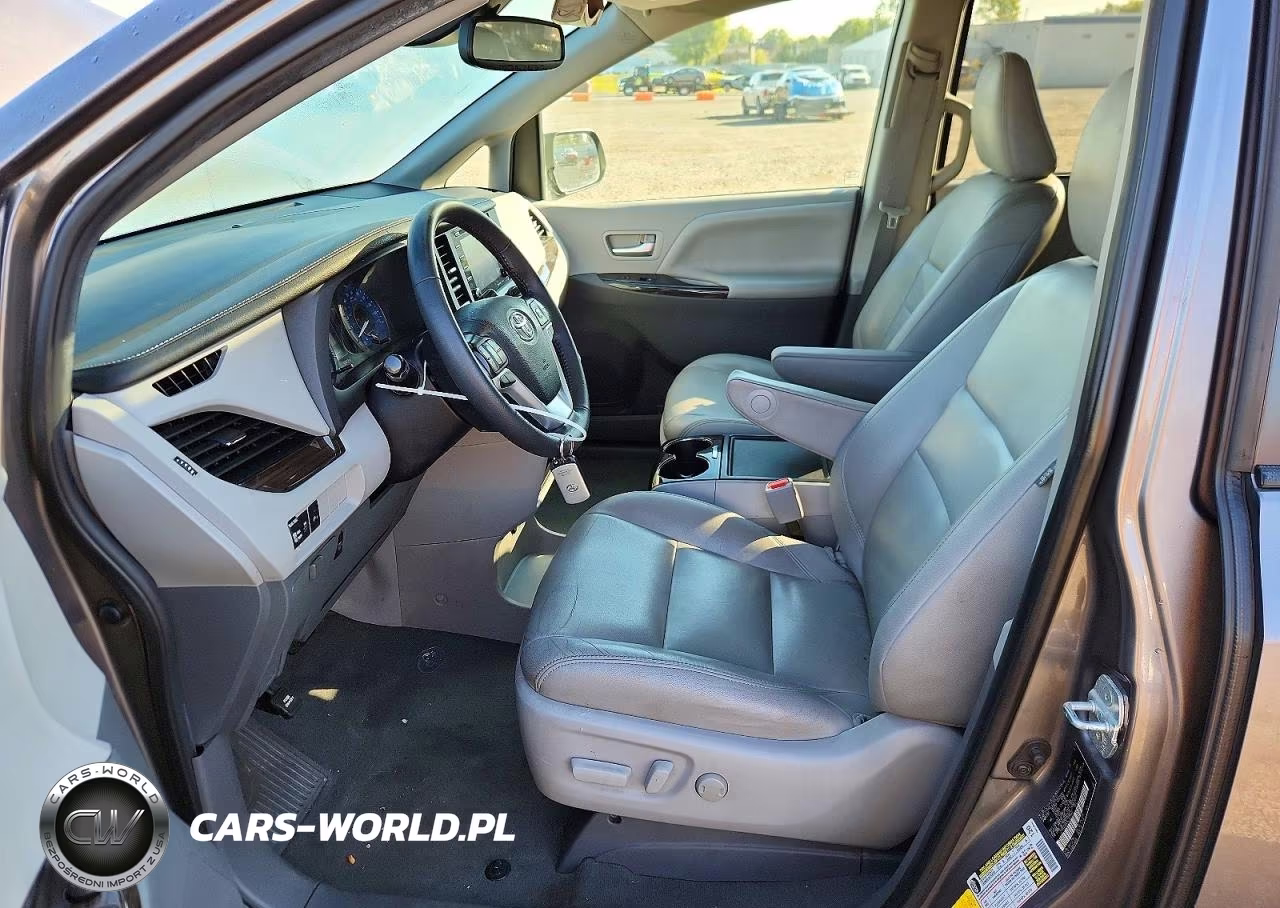 2020 Toyota Sienna Xle 8-Passenger VIN:5TDYZ3DCXLS031482 - 7
