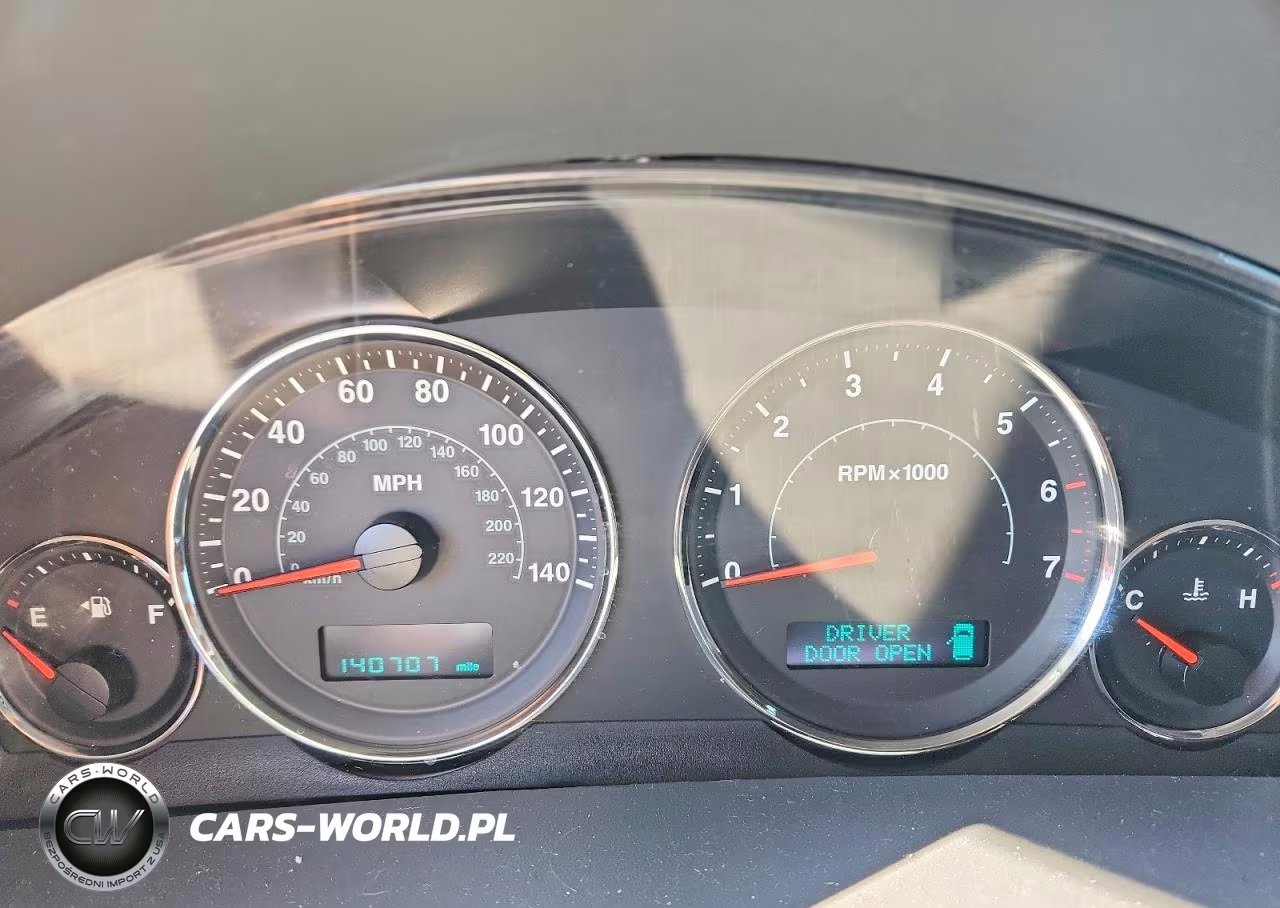 2007 Jeep Grand Cherokee Laredo VIN:1J8GR48K37C541479 - 9