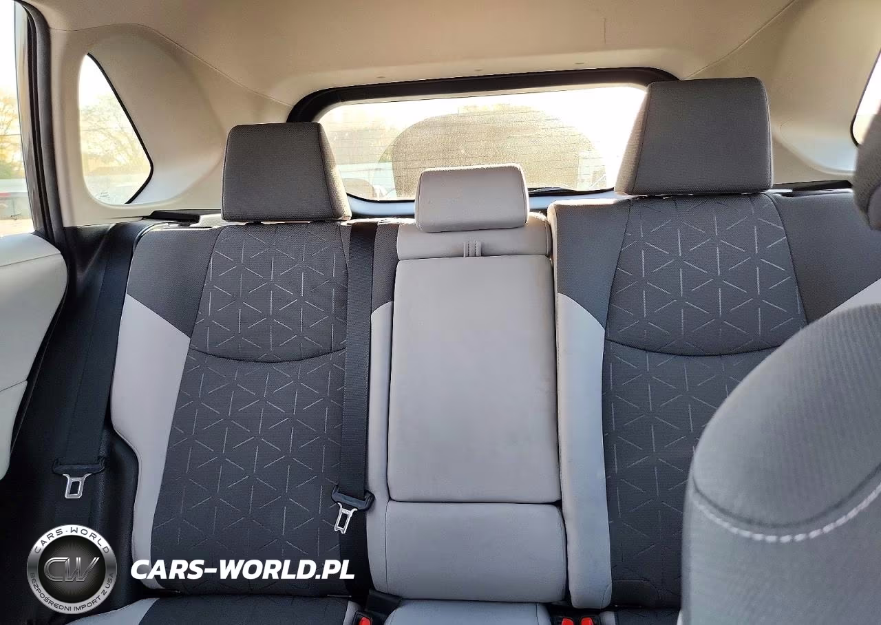 2021 Toyota Rav4 Xle VIN:2T3P1RFV6MW181240 - 10
