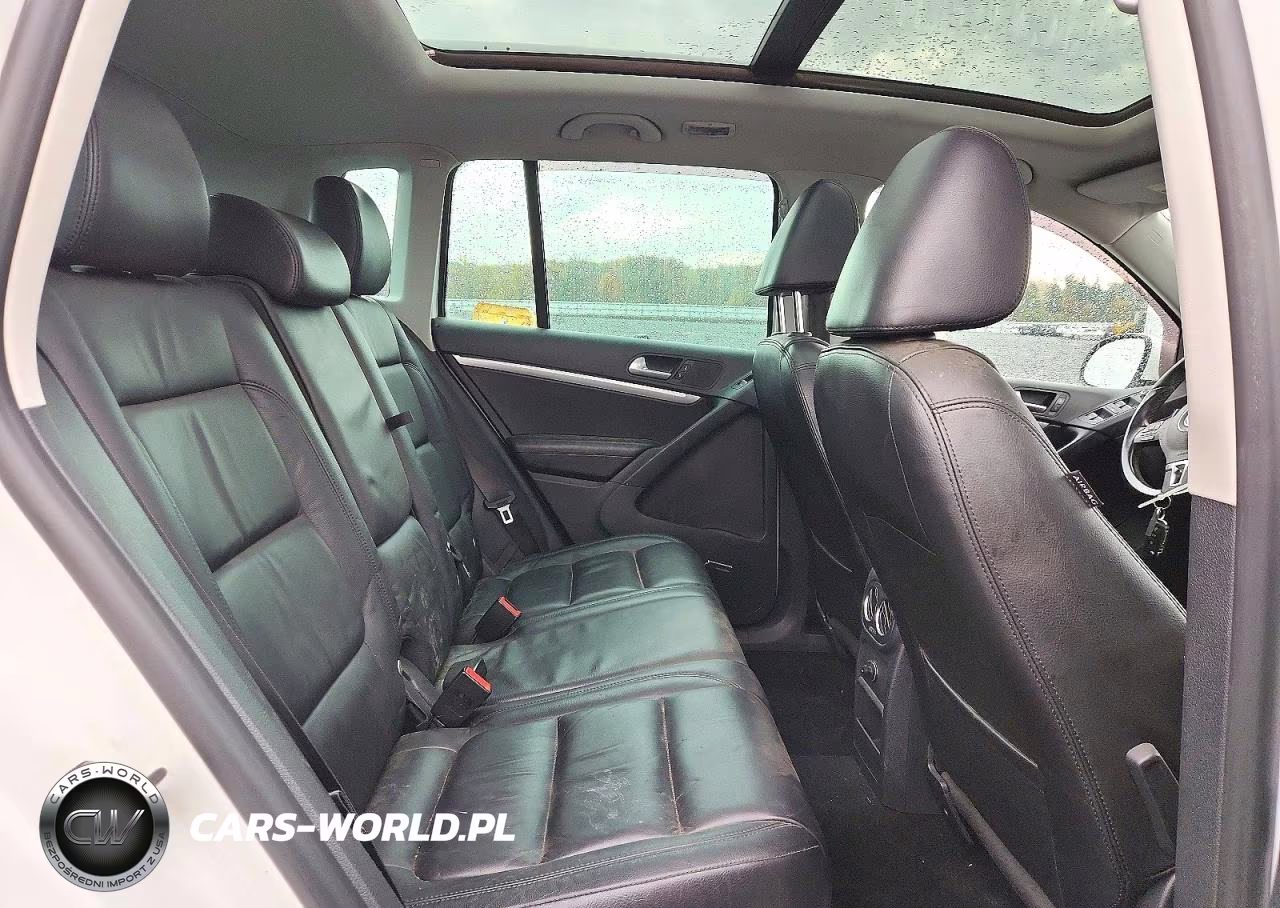 2012 Volkswagen Tiguan S VIN:WVGBV7AX3CW571087 - 11