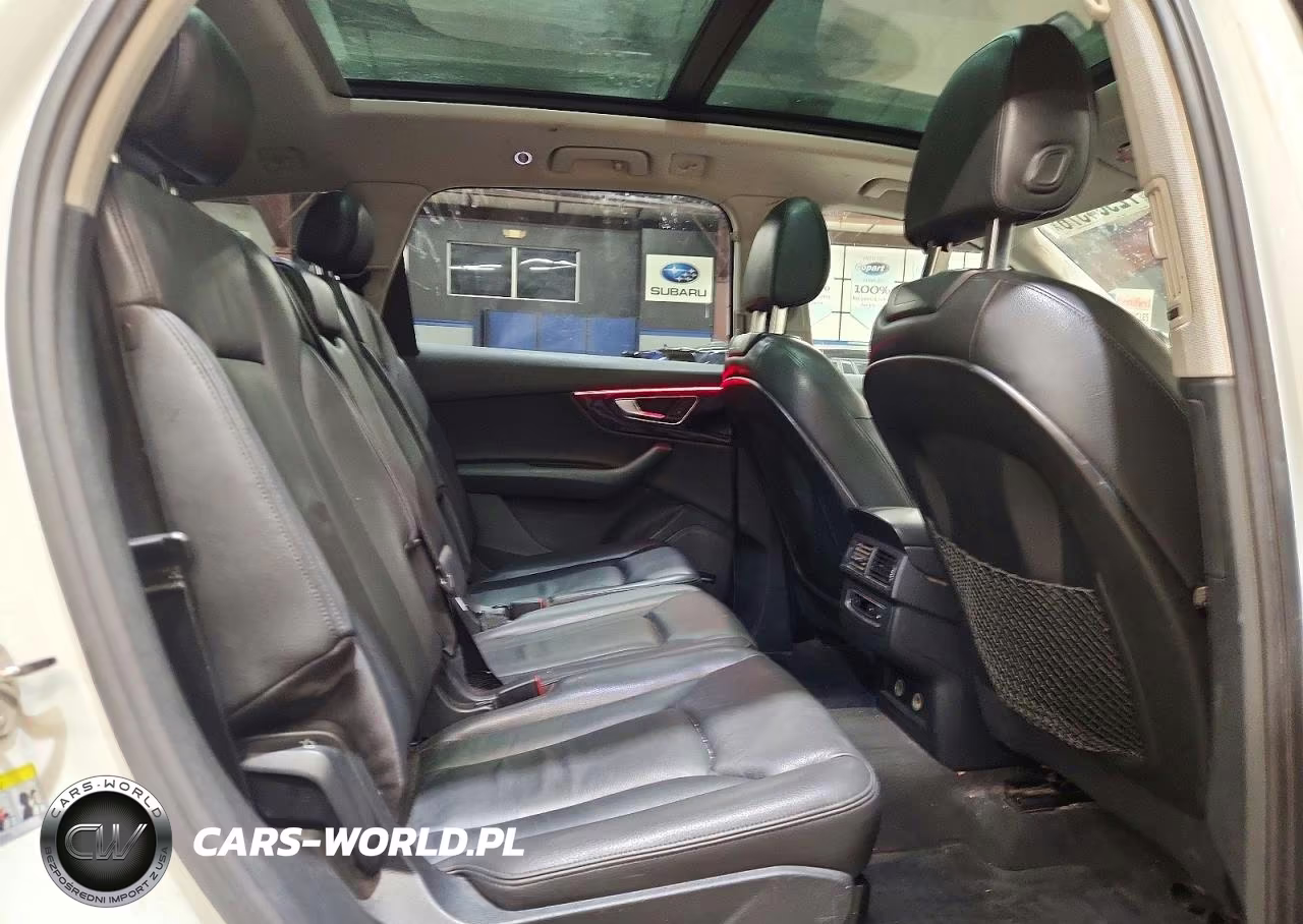 2018 Audi Q7 Premium Plus VIN:WA1LABF79JD030404 - 11