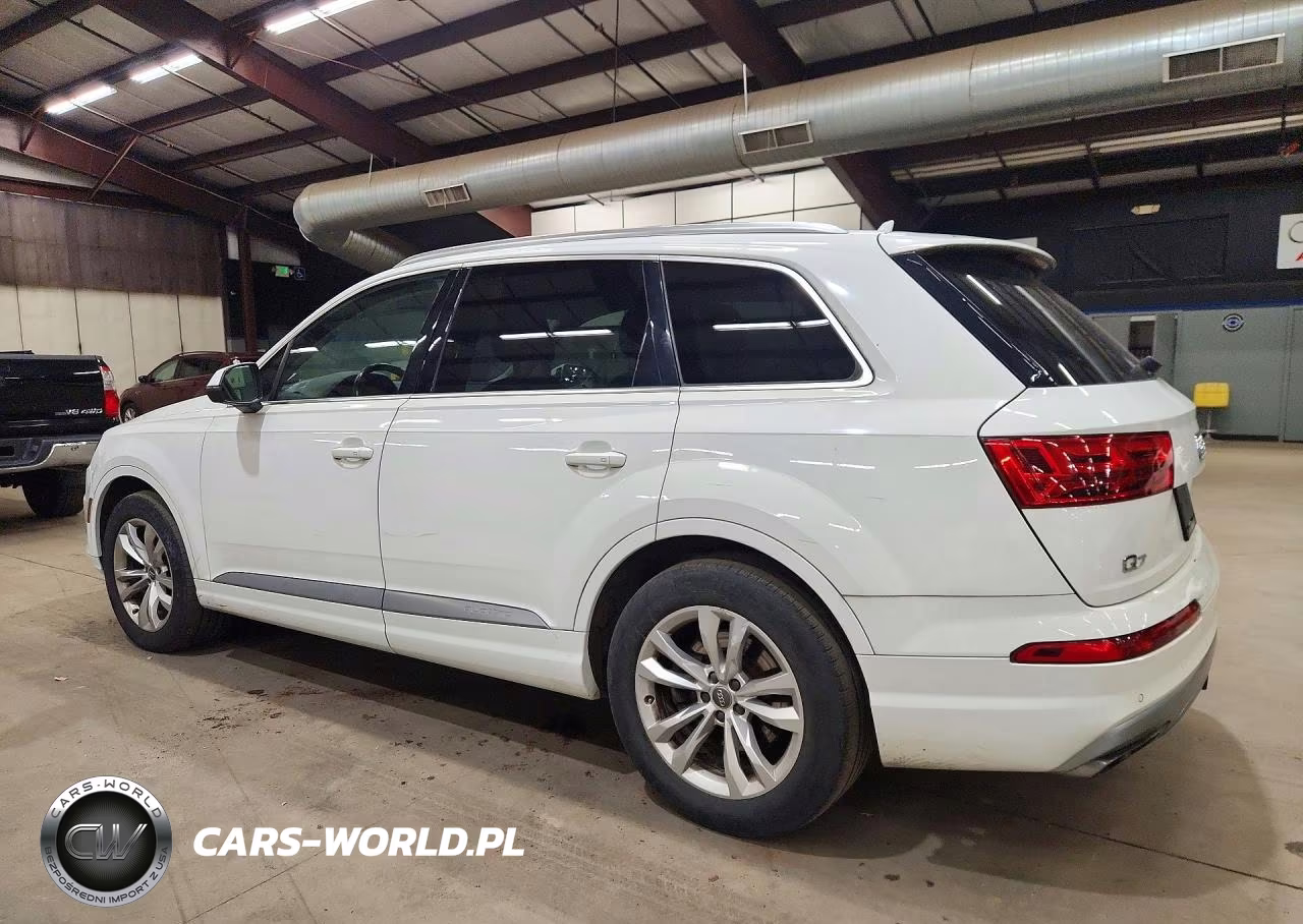 2018 Audi Q7 Premium Plus VIN:WA1LABF79JD030404 - 2