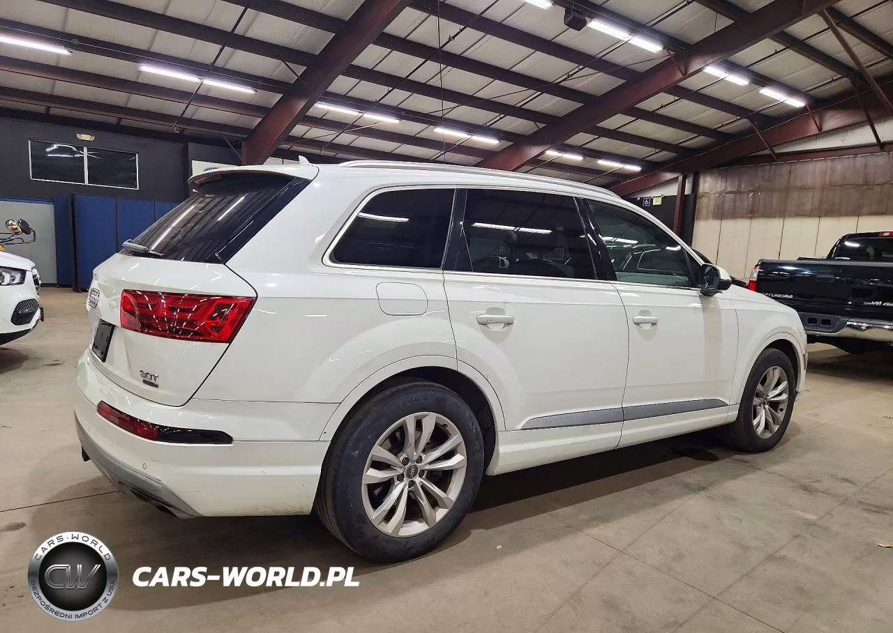 2018 Audi Q7 Premium Plus VIN:WA1LABF79JD030404 - 3