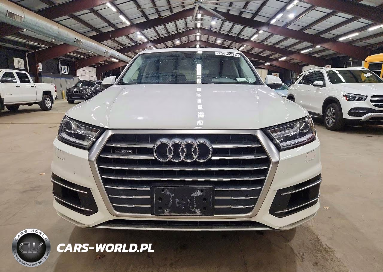 2018 Audi Q7 Premium Plus VIN:WA1LABF79JD030404 - 5