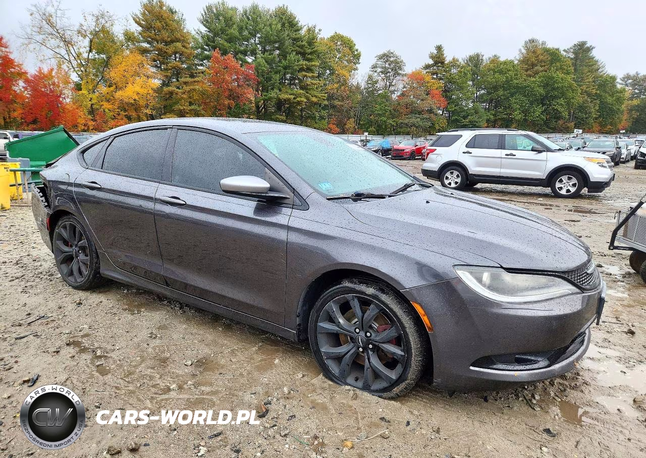 2015 Chrysler 200 S VIN:1C3CCCBB8FN715600 - 4
