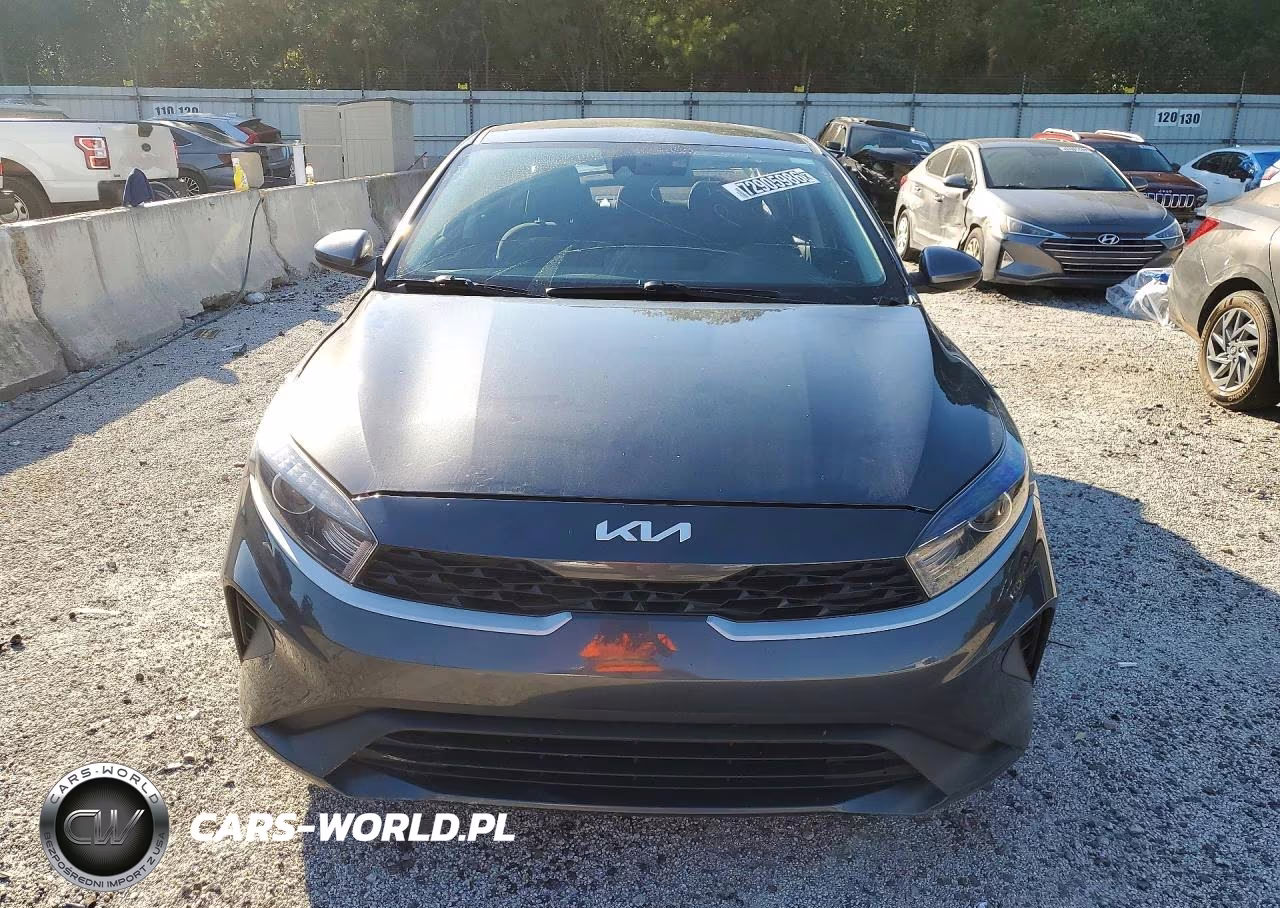 2023 Kia Forte Lxs VIN:3KPF24AD8PE587837 - 5