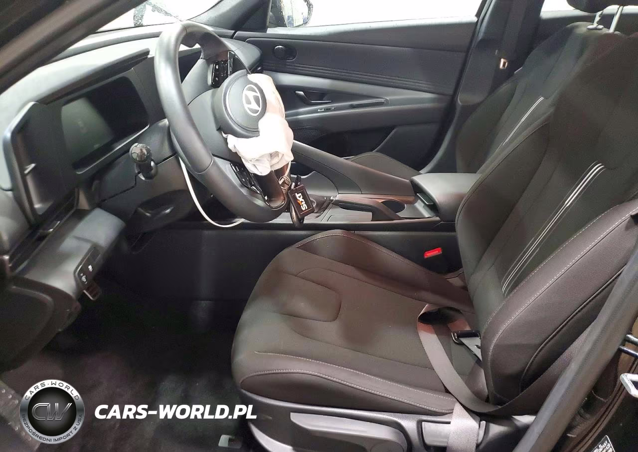 2026 Hyundai Elantra Sel Sport VIN:KMHLM4DG3TU210147 - 7