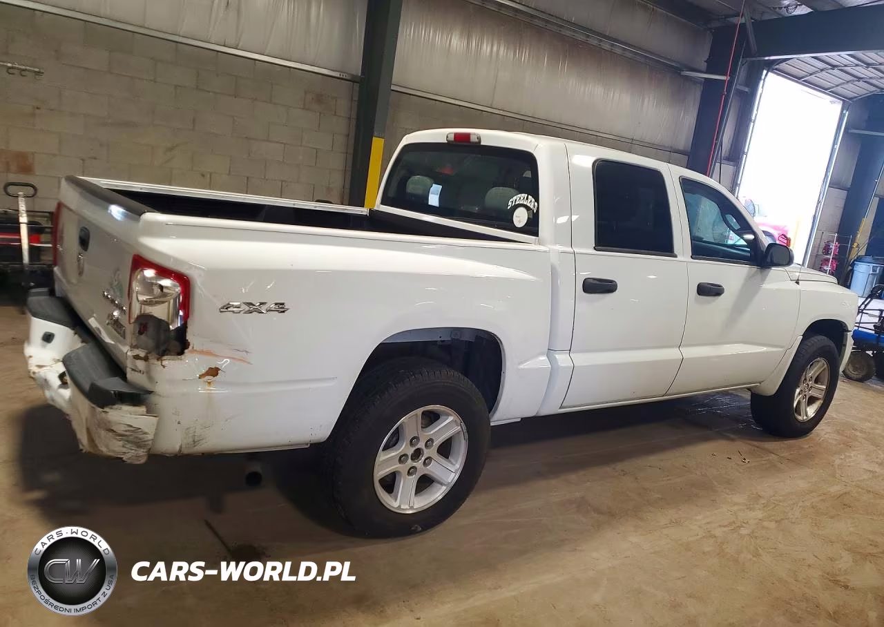 2011 Dodge Dakota Slt VIN:1D7RW3GK8BS608375 - 3