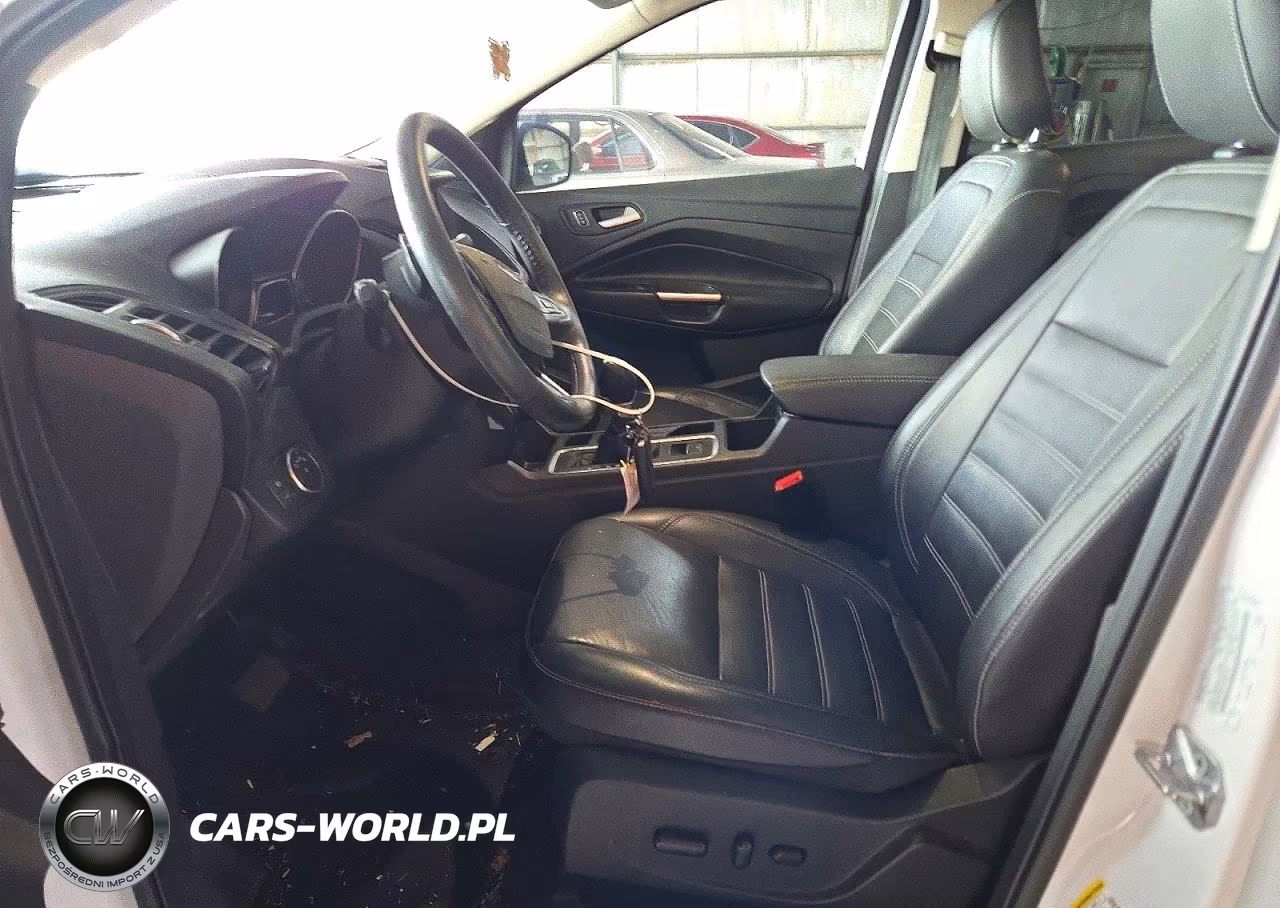 2018 Ford Escape Titanium VIN:1FMCU0J91JUD51150 - 7