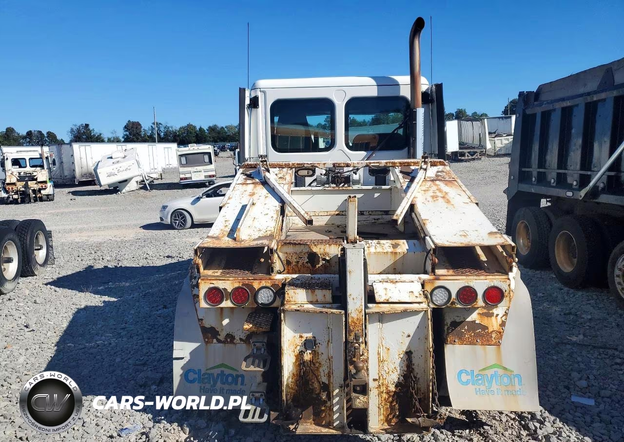 2017 Freightliner Cascadia 1 - Semi Truck VIN:1FVAGDBG0HLJE1484 - 6