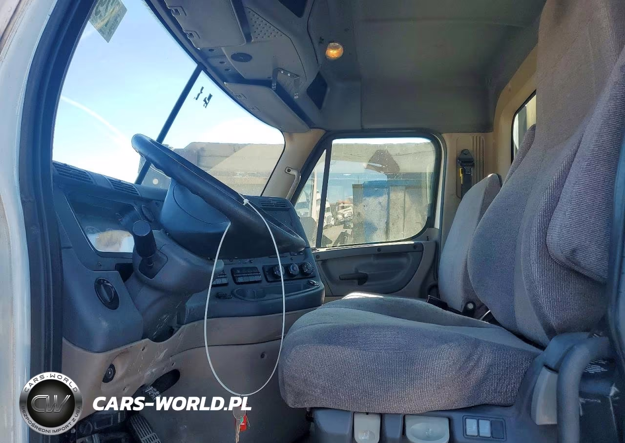 2017 Freightliner Cascadia 1 - Semi Truck VIN:1FVAGDBG0HLJE1484 - 7
