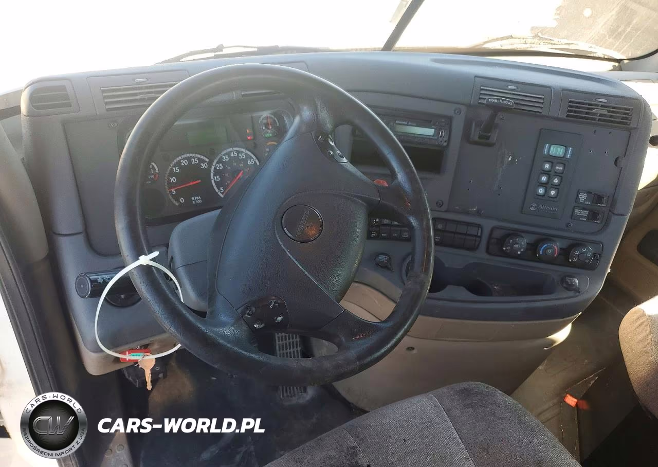 2017 Freightliner Cascadia 1 - Semi Truck VIN:1FVAGDBG0HLJE1484 - 8