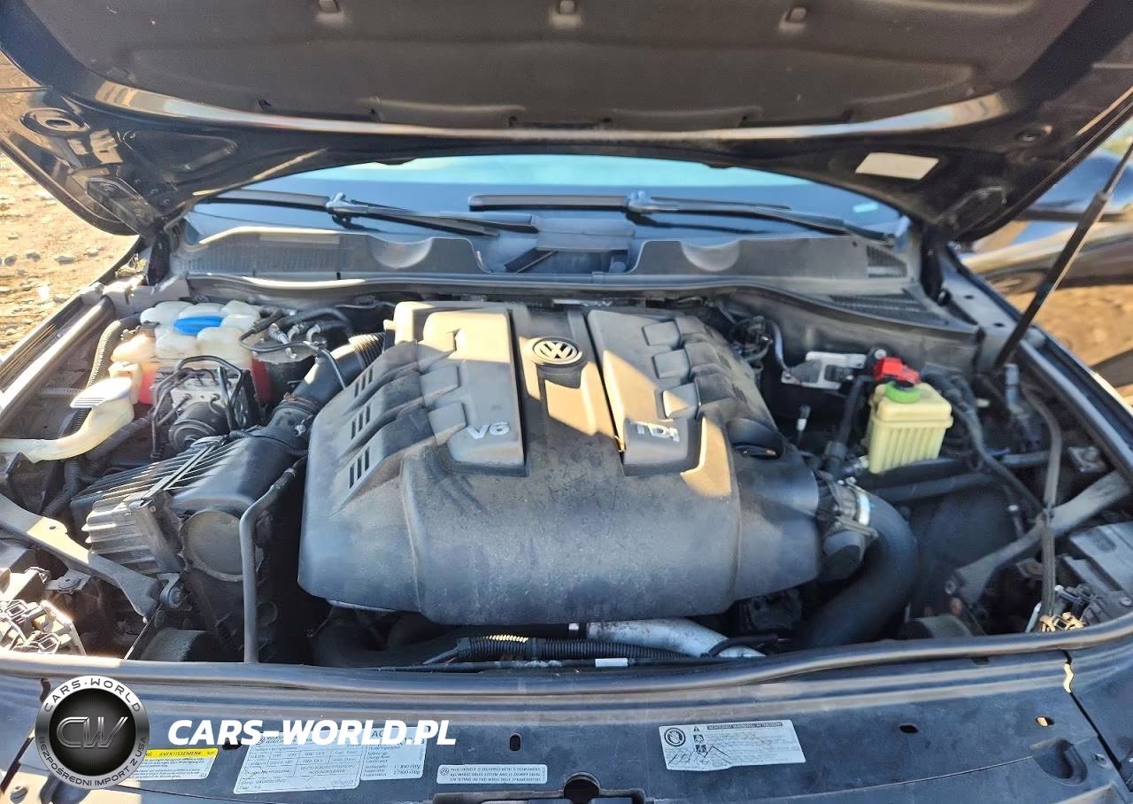 2013 Volkswagen Touareg V6 Tdi VIN:WVGEP9BPXDD003241 - 12
