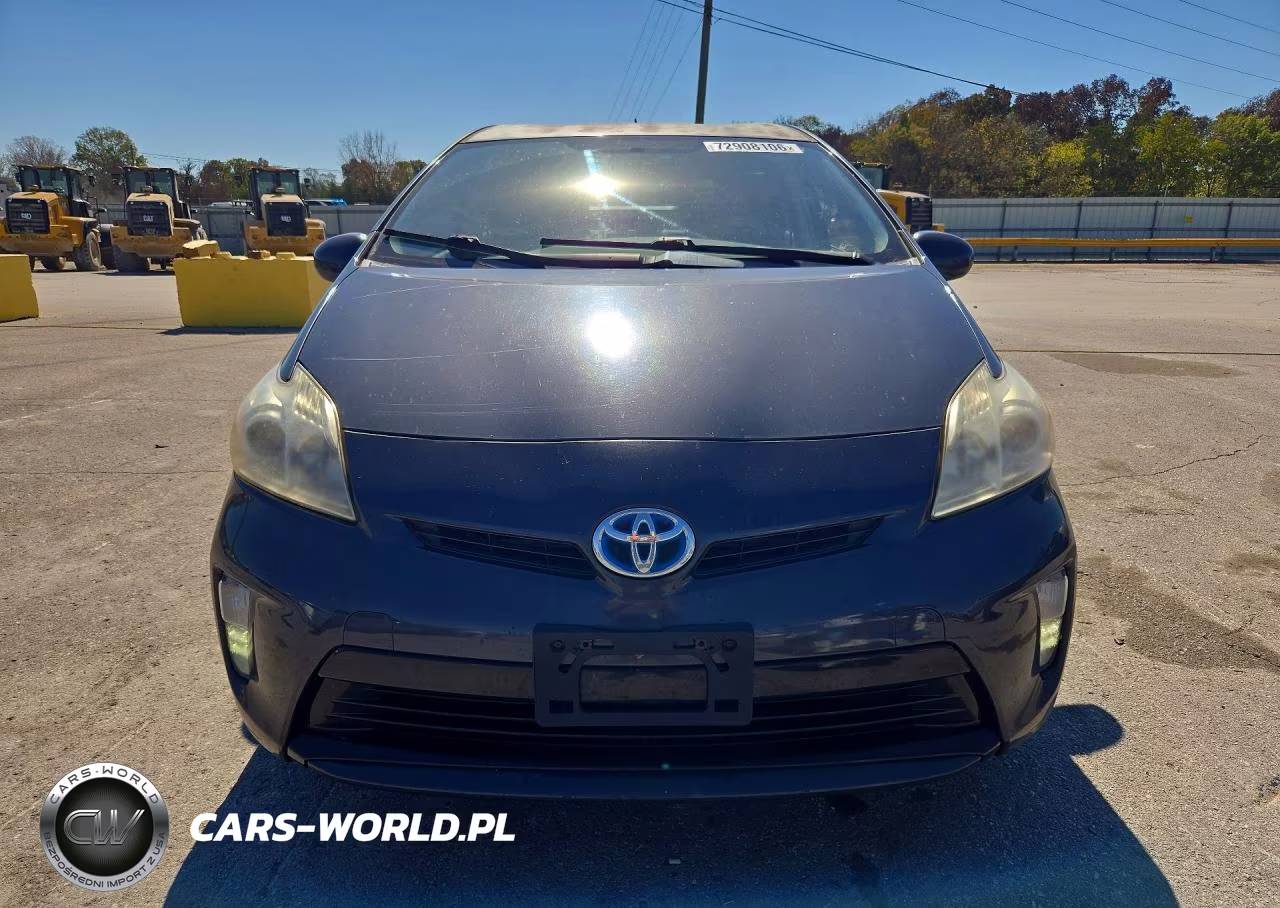 2012 Toyota Prius Three VIN:JTDKN3DU9C5408996 - 5