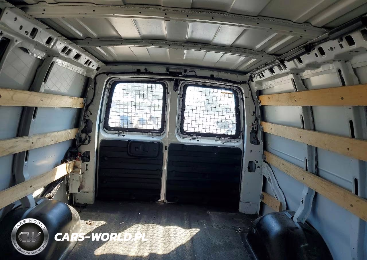 2020 Chevrolet Express 2500 Cargo Delivery Van VIN:1GCWGAFG4L1202855 - 10