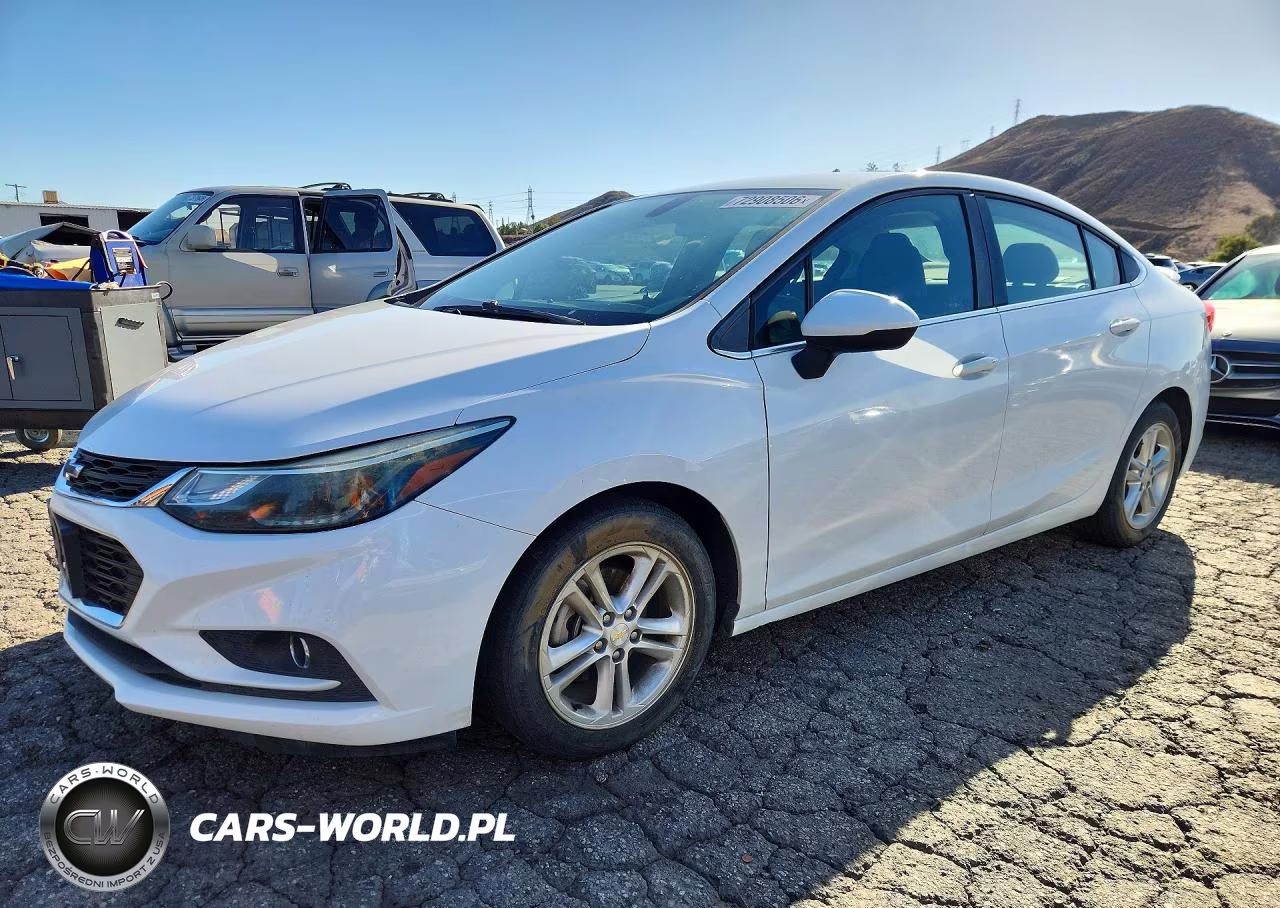 2017 Chevrolet Cruze Lt VIN:1G1BE5SMXH7250641 - 1
