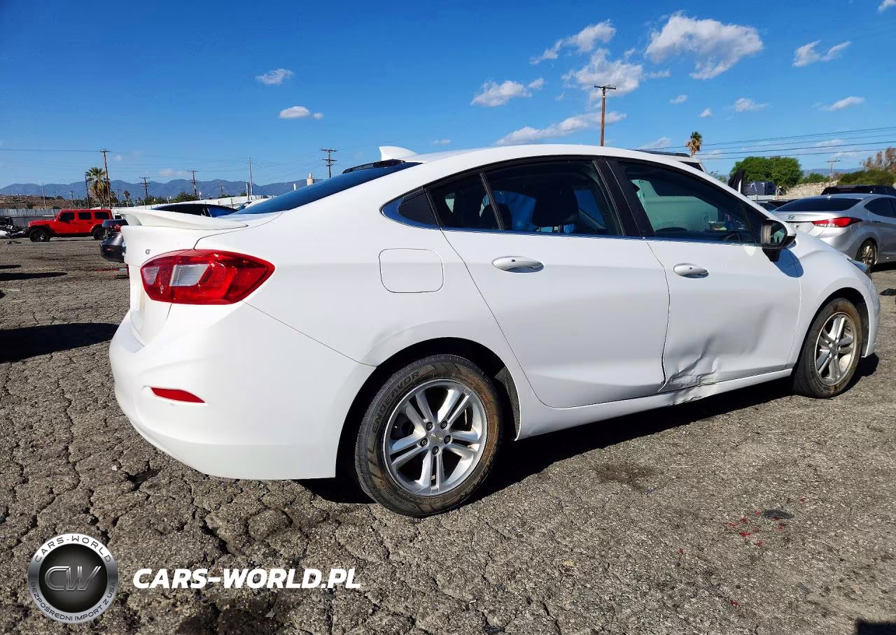 2017 Chevrolet Cruze Lt VIN:1G1BE5SMXH7250641 - 3
