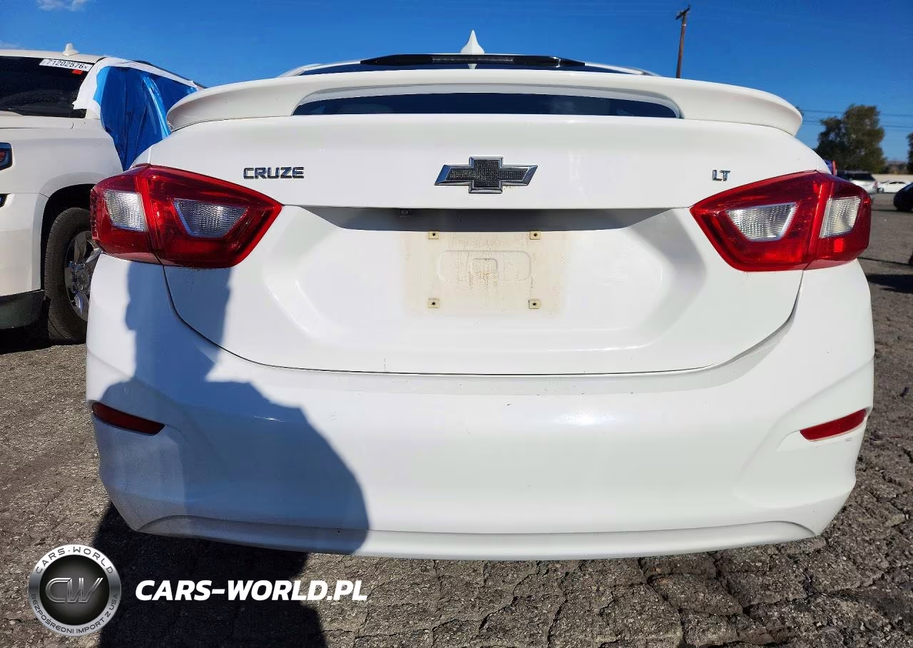 2017 Chevrolet Cruze Lt VIN:1G1BE5SMXH7250641 - 6